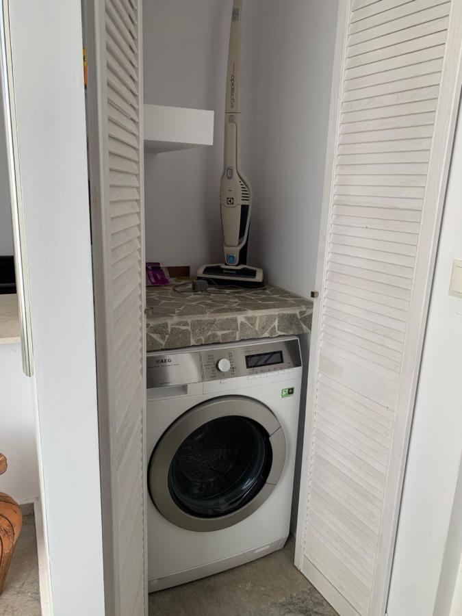 Luxus Cluj Airport Apartments מראה חיצוני תמונה