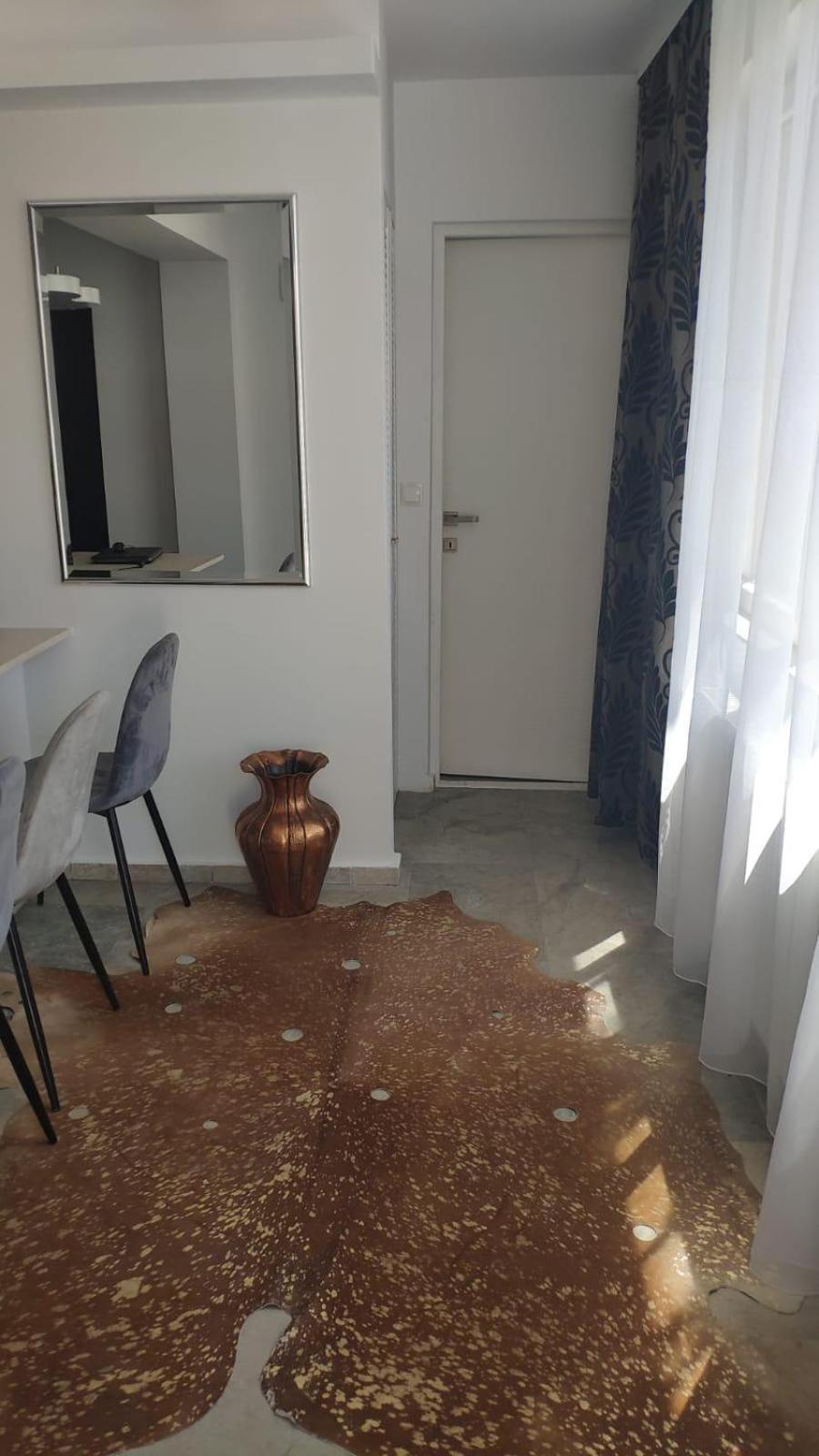 Luxus Cluj Airport Apartments מראה חיצוני תמונה