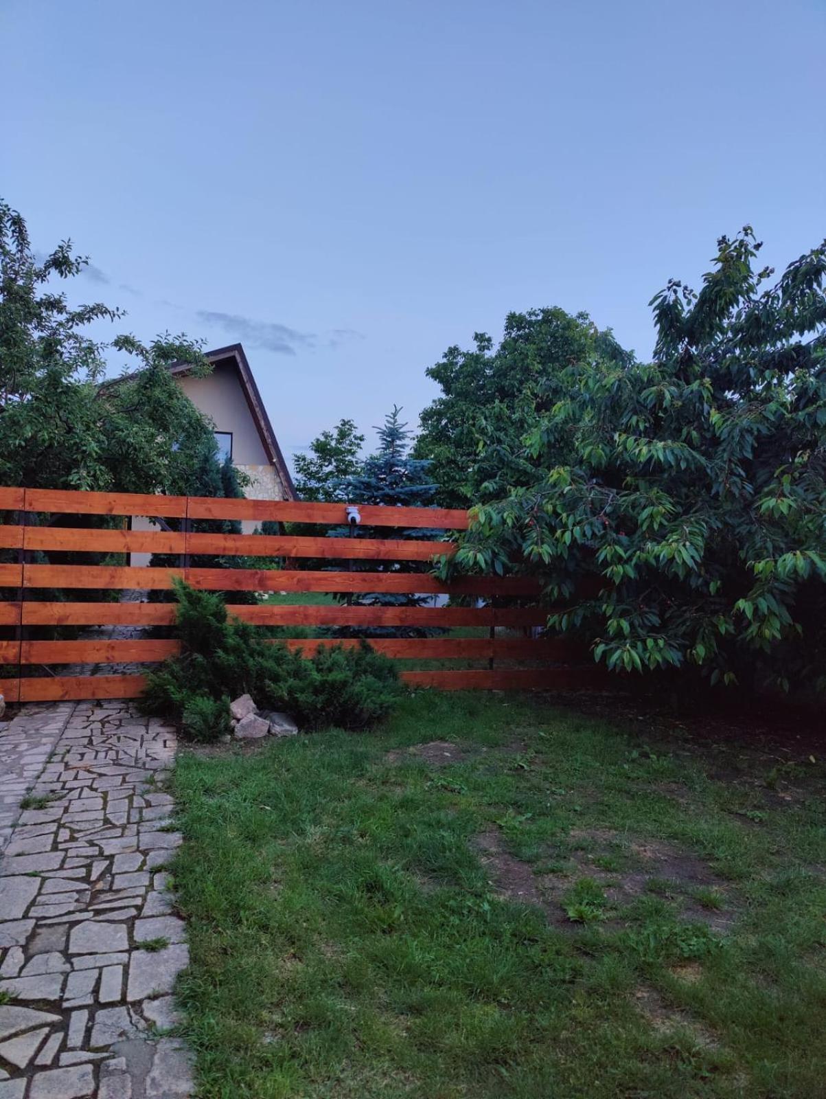 Luxus Cluj Airport Apartments מראה חיצוני תמונה