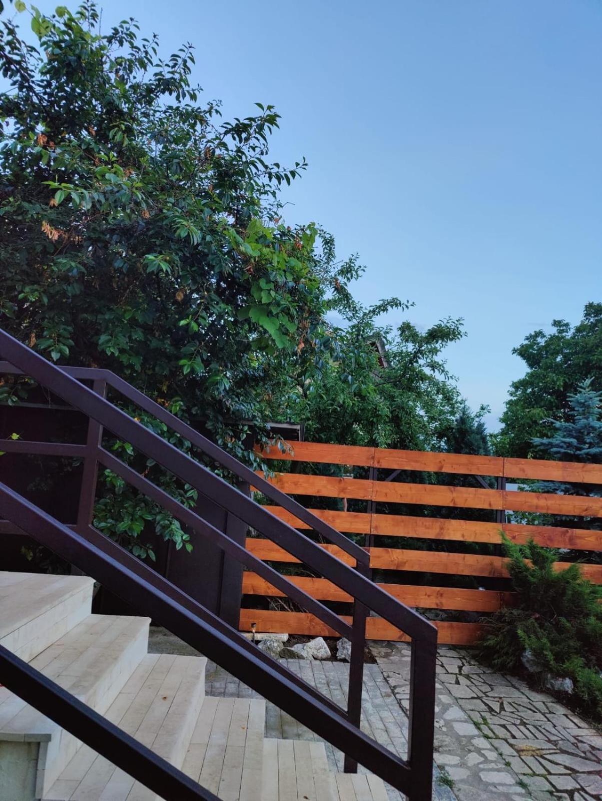 Luxus Cluj Airport Apartments מראה חיצוני תמונה