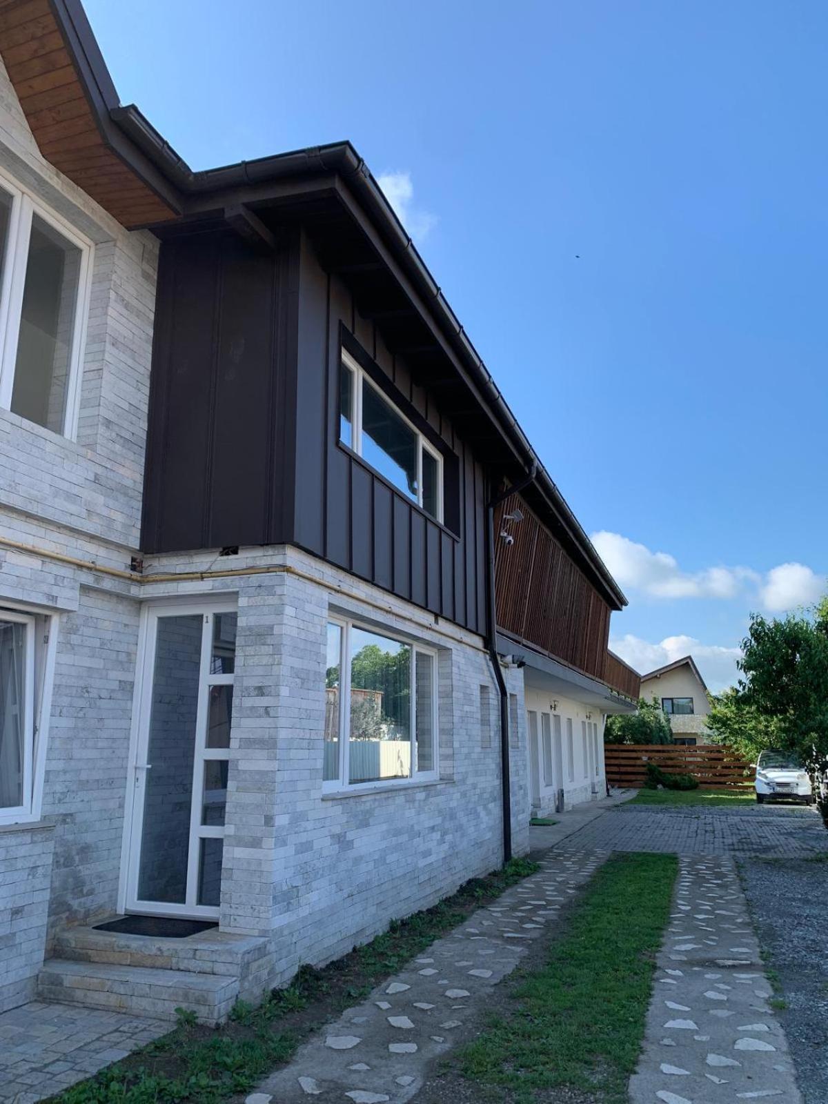 Luxus Cluj Airport Apartments מראה חיצוני תמונה