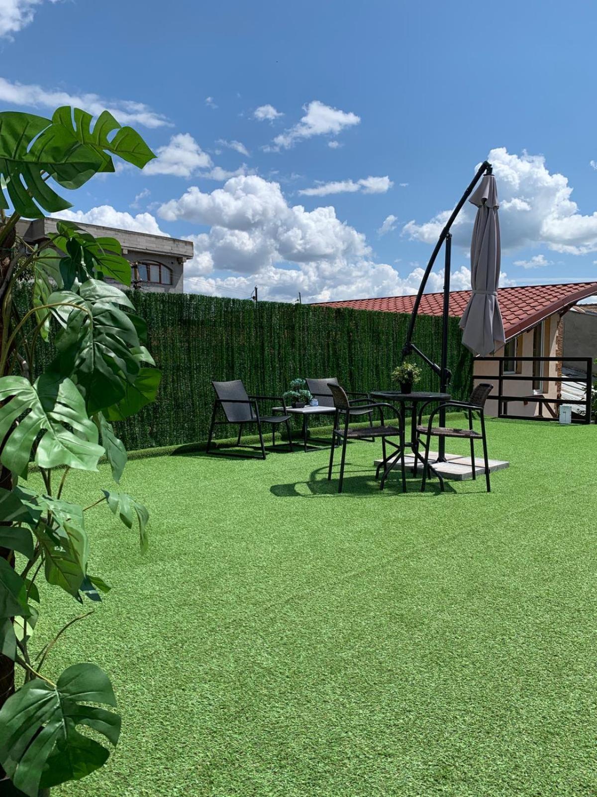 Luxus Cluj Airport Apartments מראה חיצוני תמונה