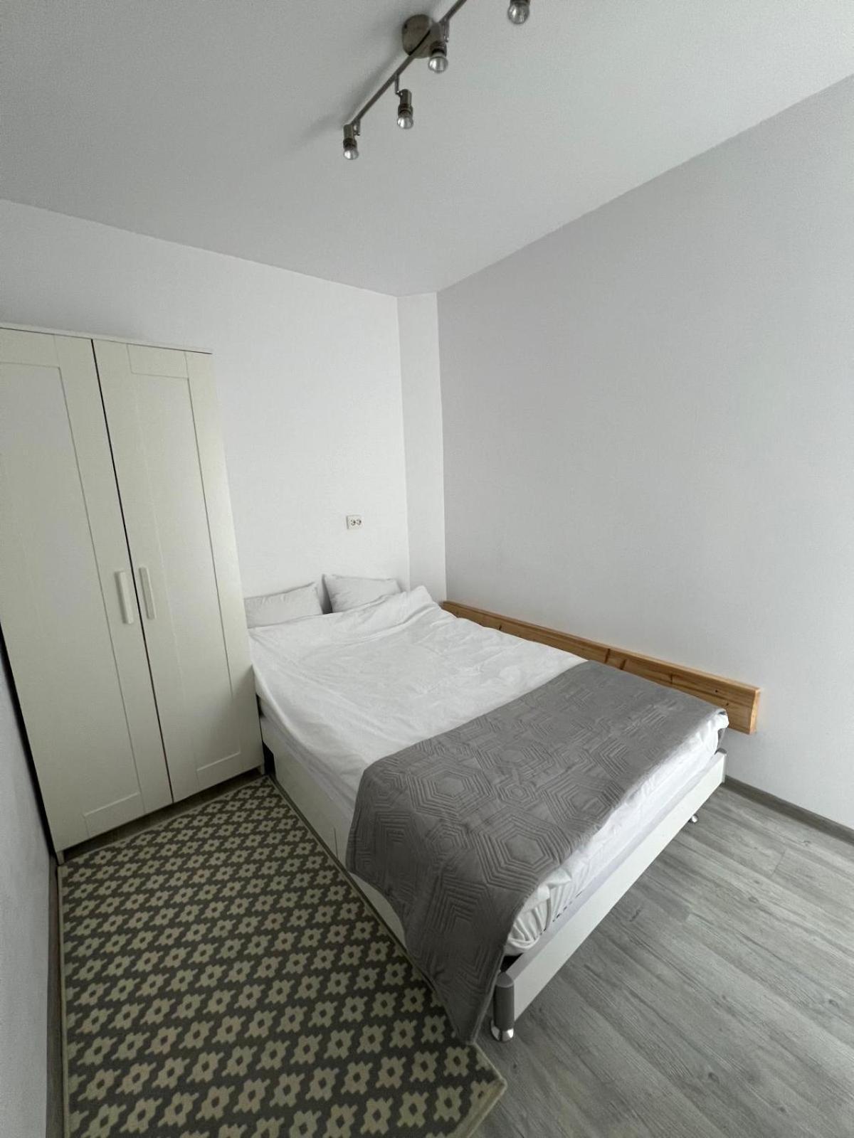 Luxus Cluj Airport Apartments מראה חיצוני תמונה